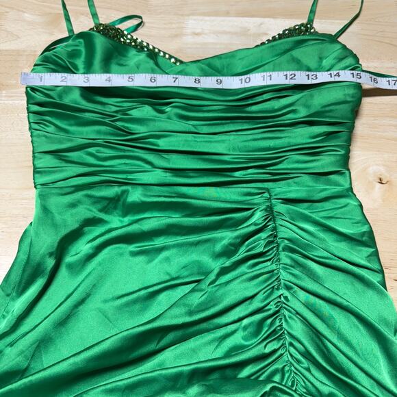 Mac Duggal NWT Spring Green Satin Ruched Rhinestone Bust Mermaid Maxi Gown Sz 2 - Picture 4 of 7